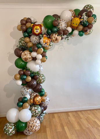 3m Jungle Themed Garland - Foliage and Animal Heads