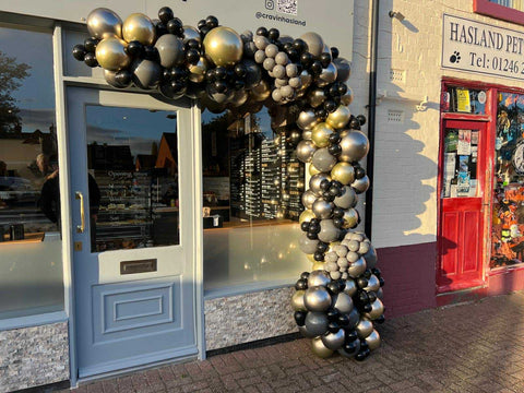 Organic Garland - Wild Pigeon, Black, Glossy Gold & Glossy Anthracite