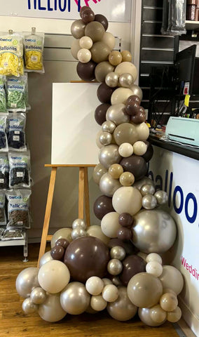 Chocolate, Almond, Dune & Glossy Light Almond Straight Design Easel